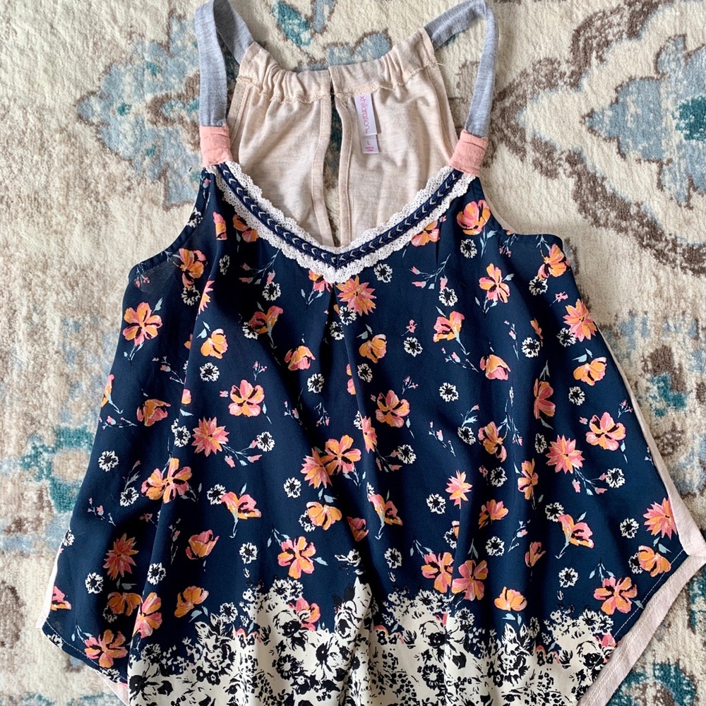 Cute Wavy Tank Top